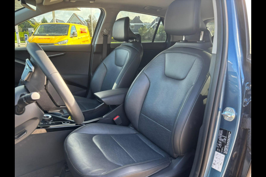 Kia e-Niro ExecutiveLine 64.8 kWh | SOH 97,1% | NIEUW BINNEN, MEER FOTO'S VOLGEN | Pano-dak | Harman Kardon | Elektr. Stoelen | Trekhaak | Camera