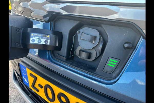 Kia e-Niro ExecutiveLine 64.8 kWh | SOH 97,1% | NIEUW BINNEN, MEER FOTO'S VOLGEN | Pano-dak | Harman Kardon | Elektr. Stoelen | Trekhaak | Camera