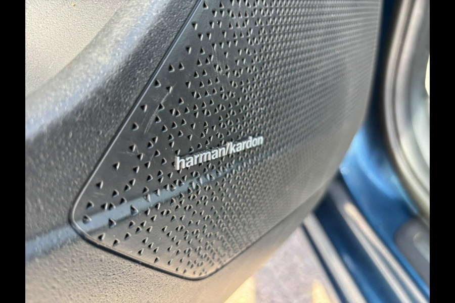 Kia e-Niro ExecutiveLine 64.8 kWh | SOH 97,1% | NIEUW BINNEN, MEER FOTO'S VOLGEN | Pano-dak | Harman Kardon | Elektr. Stoelen | Trekhaak | Camera