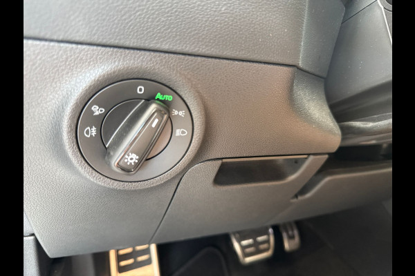 Škoda Karoq 1.5 TSI ACT Sportline Business