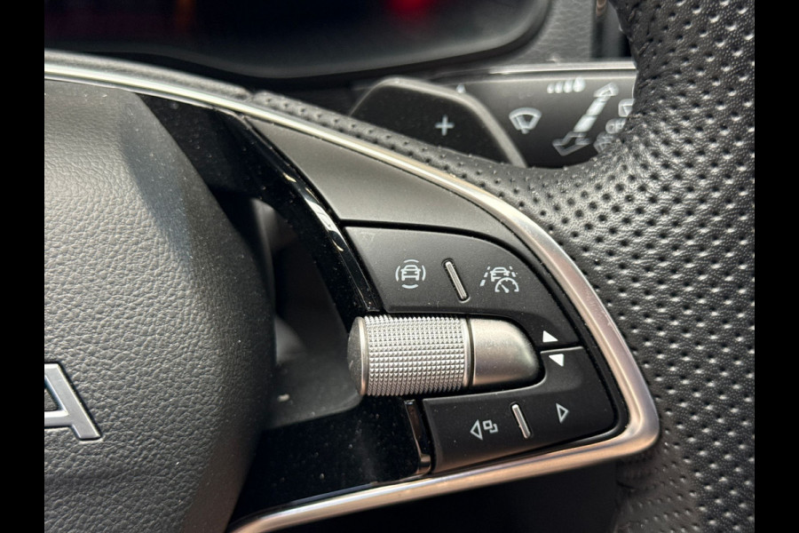 Škoda Karoq 1.5 TSI ACT Sportline Business