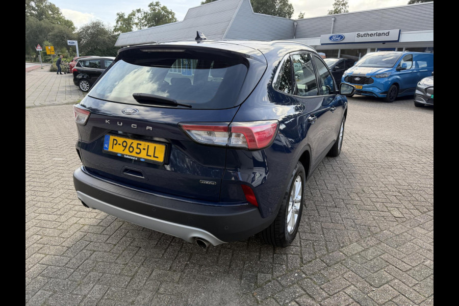 Ford Kuga 2.5 PHEV Titanium | 225pk | Adaptive cruise control | Winter Pack | Dodehoeksensoren | Camera | 1.500kg Trekgewicht