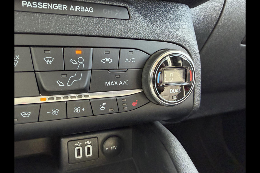 Ford Kuga 2.5 PHEV Titanium | 225pk | Adaptive cruise control | Winter Pack | Dodehoeksensoren | Camera | 1.500kg Trekgewicht