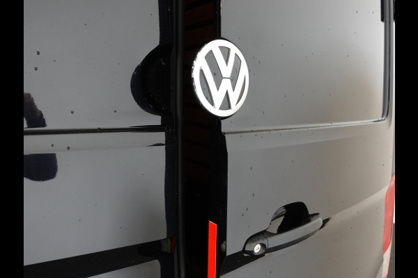 Volkswagen Crafter 2.0 TDI 177pk Automaat L3H3 / L2H2 Highline Airco Apple Carplay Adaptive Cruise Control Camera Trekhaak