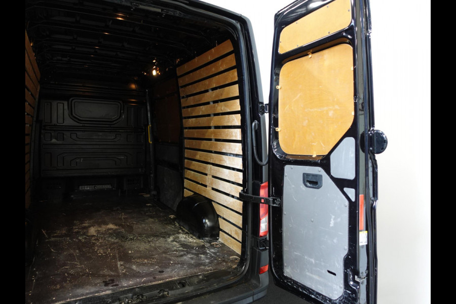 Volkswagen Crafter 2.0 TDI 177pk Automaat L3H3 / L2H2 Highline Airco Apple Carplay Adaptive Cruise Control Camera Trekhaak