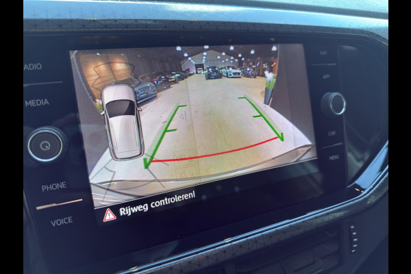 Volkswagen T-Cross 1.0 TSI Style | Led | Stoelverw | Android | Virtueel | Camera | Parkeersensors |