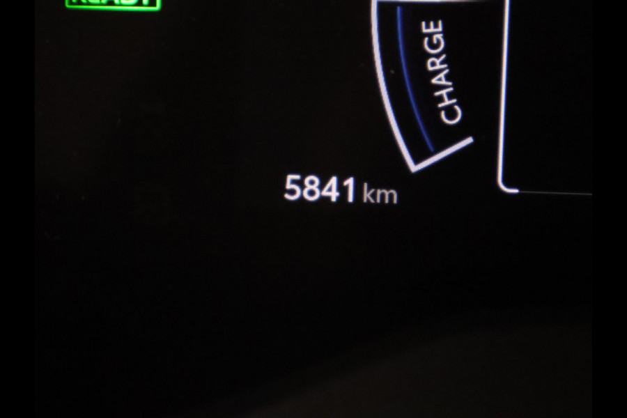 Toyota Yaris Cross 1.5 Hybrid 115 Dynamic Luxury | Stuur- & Stoelverwarming | Apple Carplay & AndroidAUTO | Camera  | Privacy Glass |