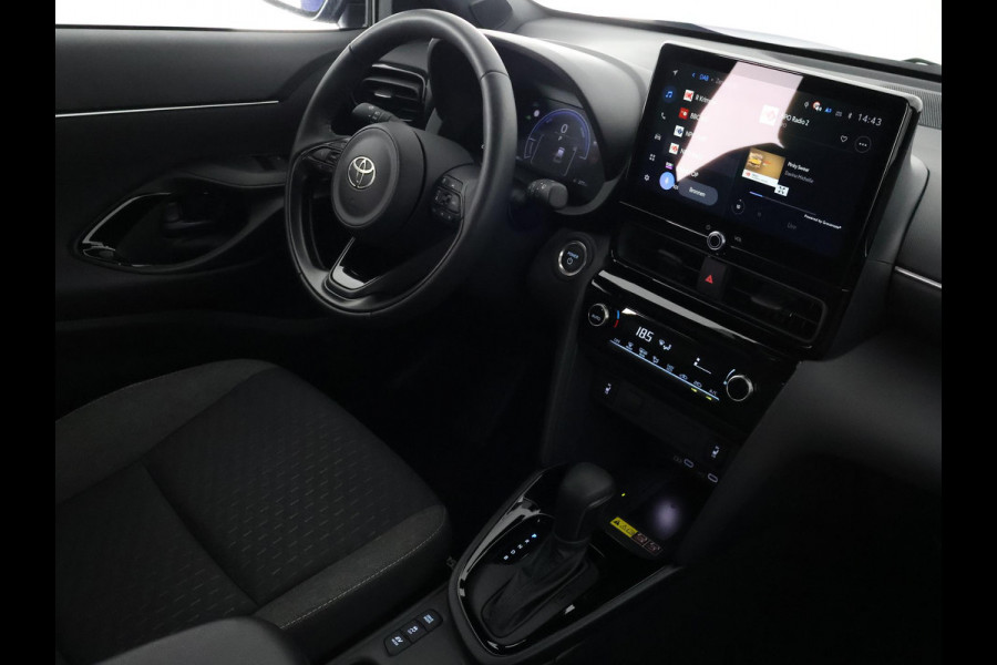 Toyota Yaris Cross 1.5 Hybrid 115 Dynamic Luxury | Stuur- & Stoelverwarming | Apple Carplay & AndroidAUTO | Camera  | Privacy Glass |
