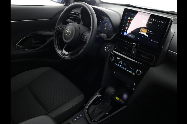 Toyota Yaris Cross 1.5 Hybrid 115 Dynamic Luxury | Stuur- & Stoelverwarming | Apple Carplay & AndroidAUTO | Camera  | Privacy Glass |