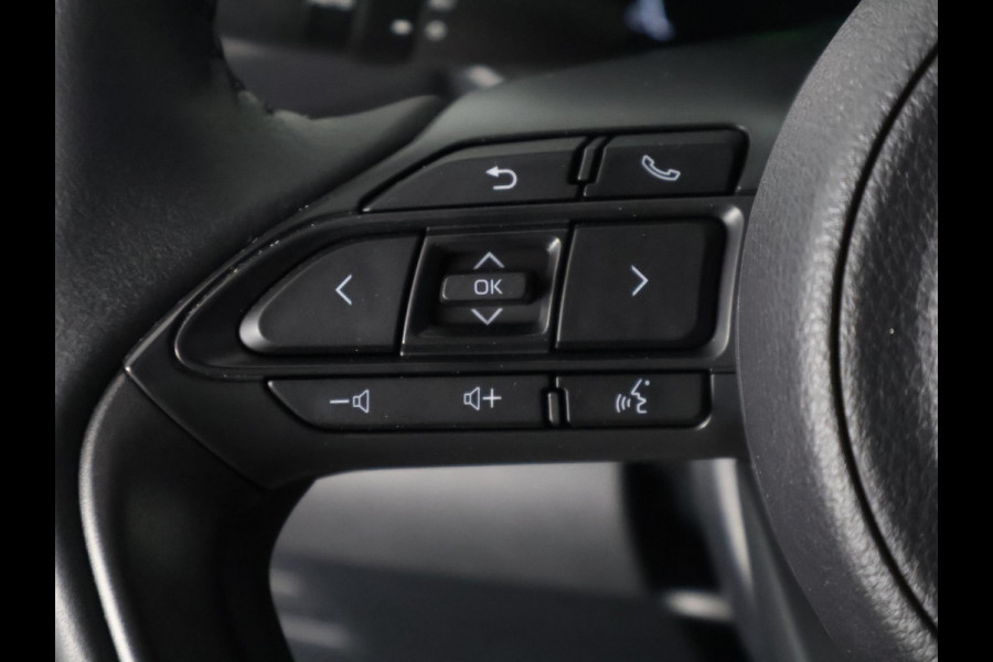 Toyota Yaris Cross 1.5 Hybrid 115 Dynamic Luxury | Stuur- & Stoelverwarming | Apple Carplay & AndroidAUTO | Camera  | Privacy Glass |