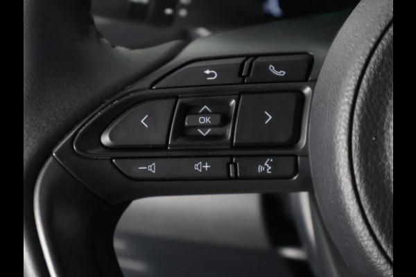 Toyota Yaris Cross 1.5 Hybrid 115 Dynamic Luxury | Stuur- & Stoelverwarming | Apple Carplay & AndroidAUTO | Camera  | Privacy Glass |