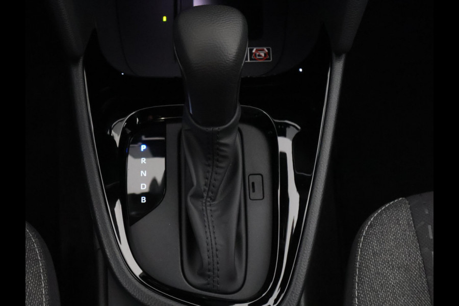 Toyota Yaris Cross 1.5 Hybrid 115 Dynamic Luxury | Stuur- & Stoelverwarming | Apple Carplay & AndroidAUTO | Camera  | Privacy Glass |