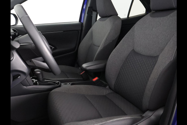 Toyota Yaris Cross 1.5 Hybrid 115 Dynamic Luxury | Stuur- & Stoelverwarming | Apple Carplay & AndroidAUTO | Camera  | Privacy Glass |