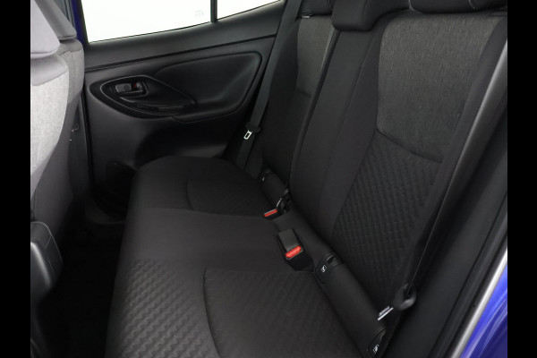 Toyota Yaris Cross 1.5 Hybrid 115 Dynamic Luxury | Stuur- & Stoelverwarming | Apple Carplay & AndroidAUTO | Camera  | Privacy Glass |