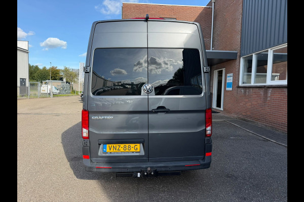 Volkswagen Crafter 35 2.0 TDI L3H3 DC / 6 pers / AUTOMAAT / Trekhaak / Camera