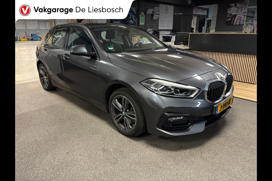 BMW 1-serie 118i High Executive Edition sport / navi / stoelverw / carplay / ned
