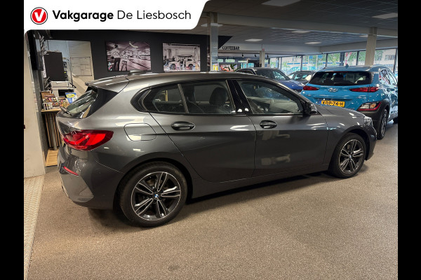 BMW 1-serie 118i High Executive Edition sport / navi / stoelverw / carplay / ned