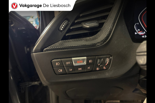BMW 1-serie 118i High Executive Edition sport / navi / stoelverw / carplay / ned