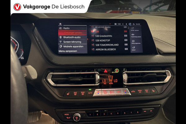 BMW 1-serie 118i High Executive Edition sport / navi / stoelverw / carplay / ned