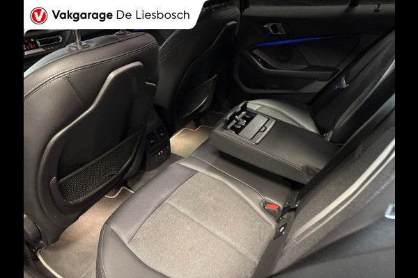 BMW 1-serie 118i High Executive Edition sport / navi / stoelverw / carplay / ned