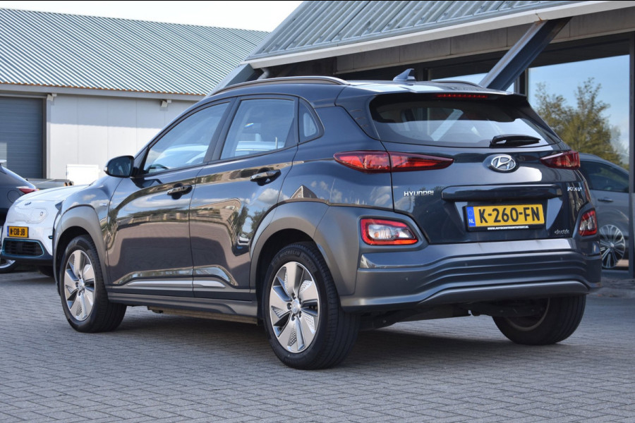 Hyundai Kona EV Comfort 64 kWh SOH 99% | NAP | CAMERA | APPLE CARPLAY | ANDROID AUTO | ADAPT. CRUISE CONTROLE