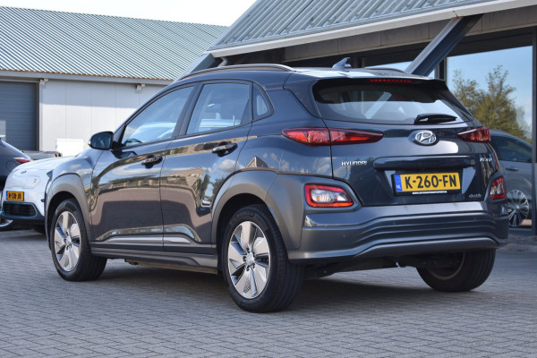 Hyundai Kona EV Comfort 64 kWh SOH 99% | NAP | CAMERA | APPLE CARPLAY | ANDROID AUTO | ADAPT. CRUISE CONTROLE