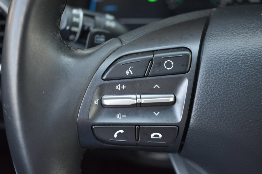 Hyundai Kona EV Comfort 64 kWh SOH 99% | NAP | CAMERA | APPLE CARPLAY | ANDROID AUTO | ADAPT. CRUISE CONTROLE