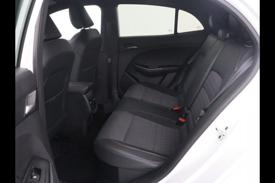 MG 3 1.5 Hybrid+ | Half Leder | Stuur/stoel verwarming | 360 camera | Carplay | Full LED | Adaptive cruise | Climate control |