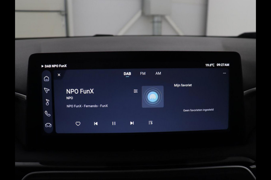 MG 3 1.5 Hybrid+ | Half Leder | Stuur/stoel verwarming | 360 camera | Carplay | Full LED | Adaptive cruise | Climate control |