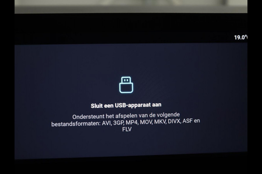 MG 3 1.5 Hybrid+ | Half Leder | Stuur/stoel verwarming | 360 camera | Carplay | Full LED | Adaptive cruise | Climate control |