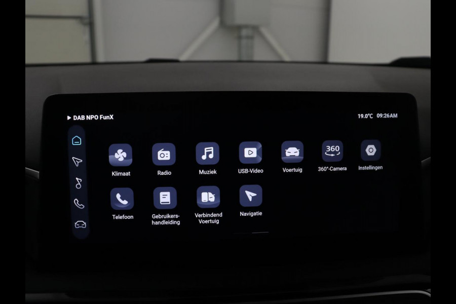 MG 3 1.5 Hybrid+ | Half Leder | Stuur/stoel verwarming | 360 camera | Carplay | Full LED | Adaptive cruise | Climate control |