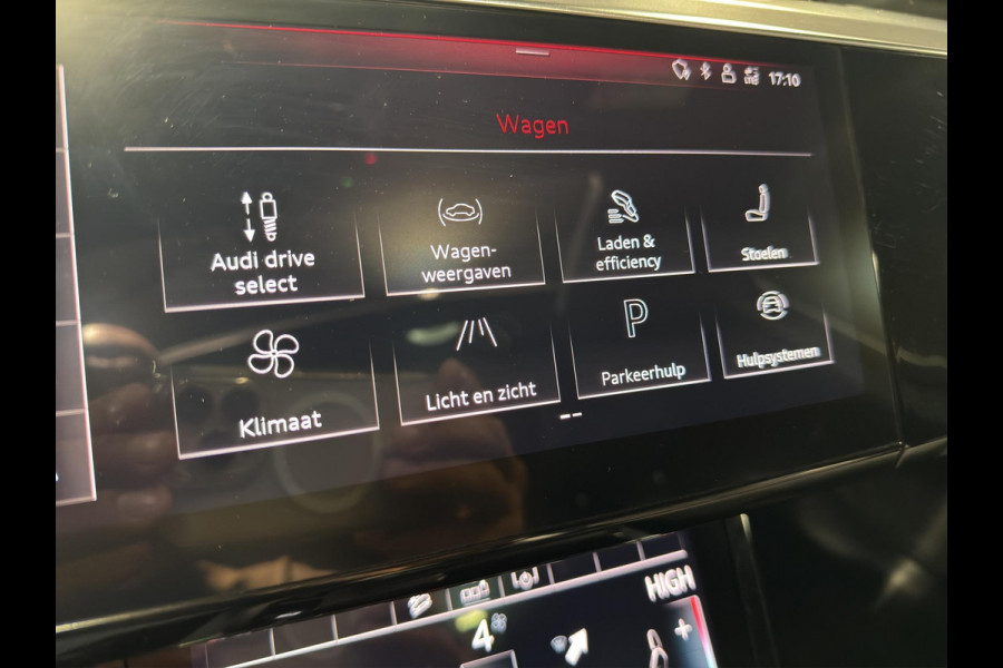 Audi e-tron e-tron 50 quattro Launch edition Black | Pano | S-Line | 22"| Geheugen | 71 KWH | Camera | Nette staat