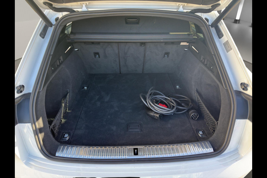 Audi e-tron e-tron 50 quattro Launch edition Black | Pano | S-Line | 22"| Geheugen | 71 KWH | Camera | Nette staat