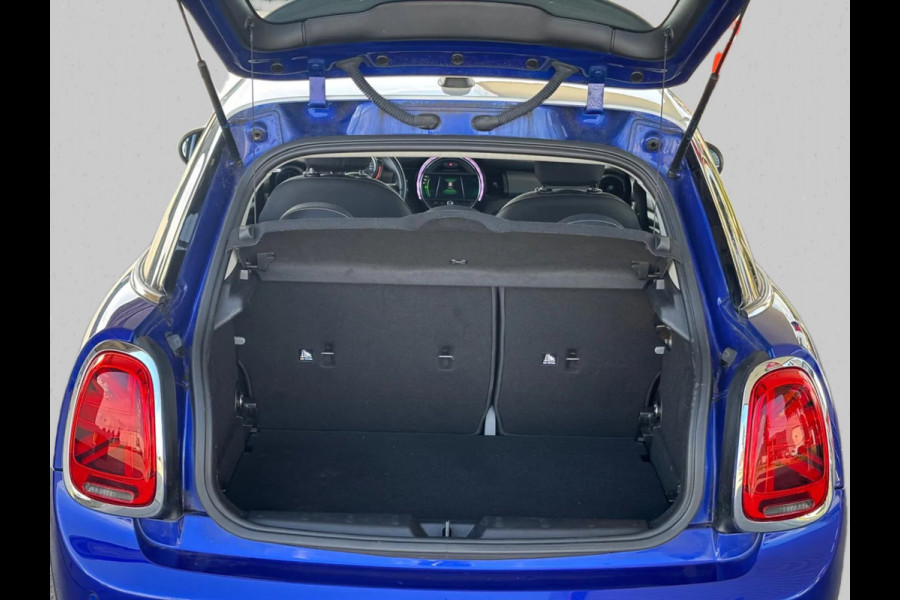 MINI 5-deurs 1.5 Cooper Business Edition(NL-auto, Goed onderh, Carplay, Navi, StoelV, Climate Con, Automaat, PDC V+A, Etc)