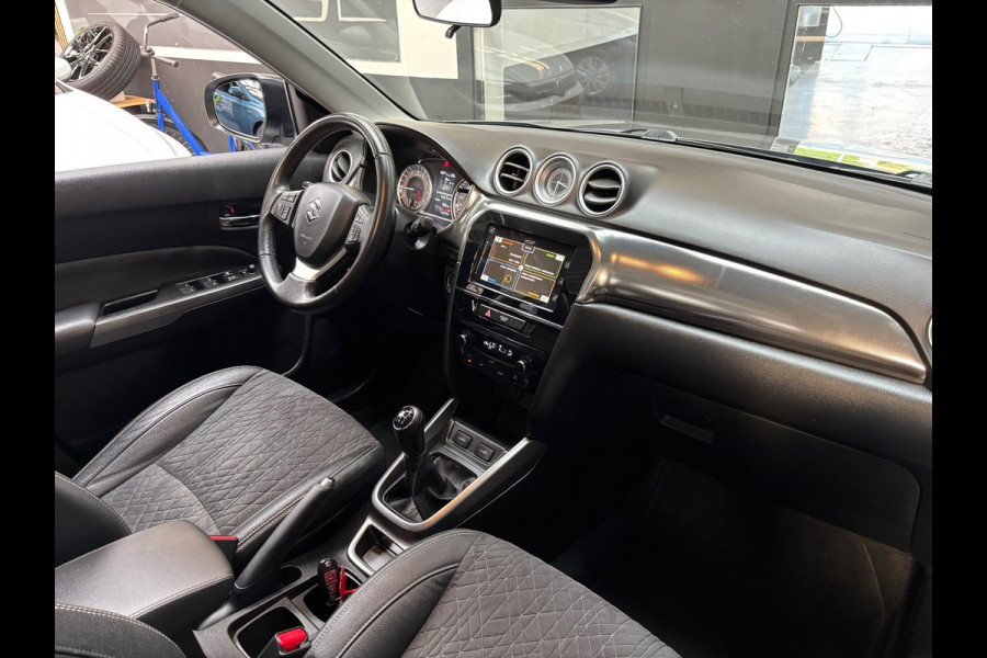 Suzuki Vitara 1.0 Boosterjet Stijl / Camera / Panorama Dak