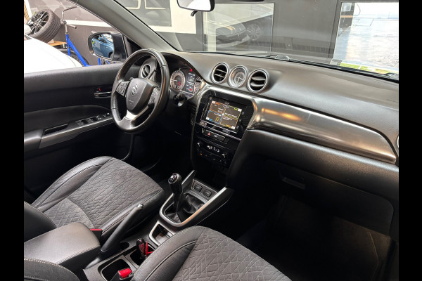 Suzuki Vitara 1.0 Boosterjet Stijl / Camera / Panorama Dak