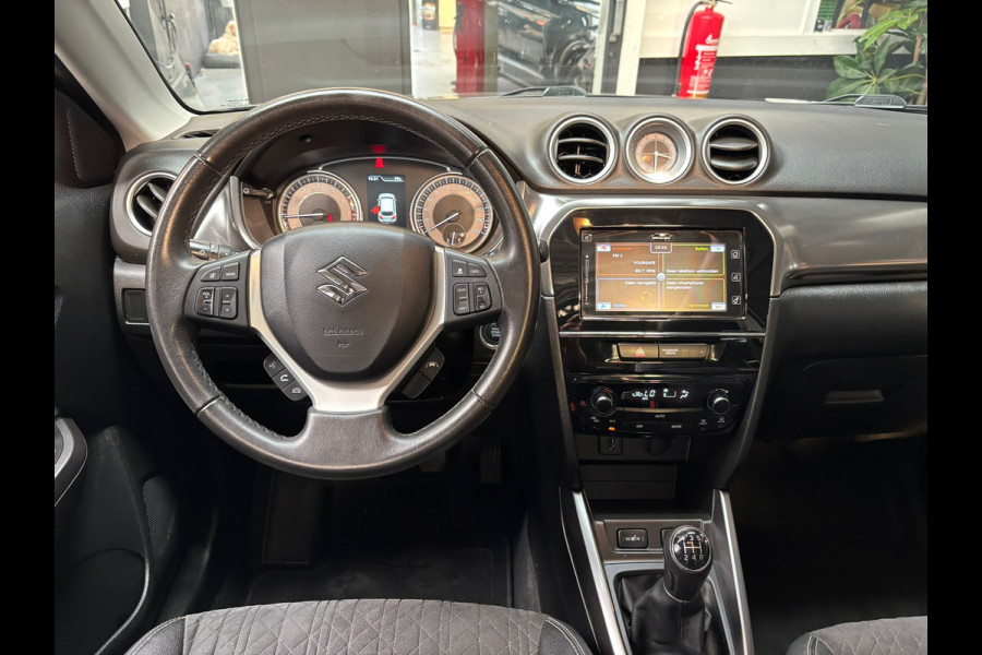 Suzuki Vitara 1.0 Boosterjet Stijl / Camera / Panorama Dak