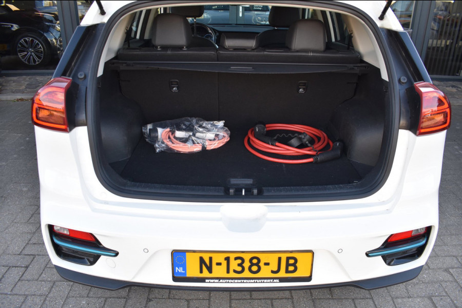 Kia e-Niro DynamicPlusLine 64 kWh | SOH 97,5% | NAP | STOELVERWARMING | CAMERA | SCHUIFKANTELDAK