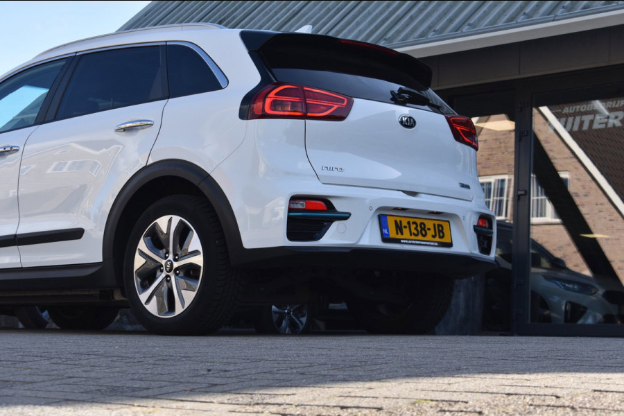 Kia e-Niro DynamicPlusLine 64 kWh | SOH 97,5% | NAP | STOELVERWARMING | CAMERA | SCHUIFKANTELDAK