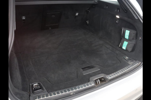 Volvo V90 2.0 B4 R-Design | Panoramadak | Leder | Stuur/stoelverwarming | Trekhaak | harman/kardon | Head-up | Adaptive cruise | 360 camera | Full LED |