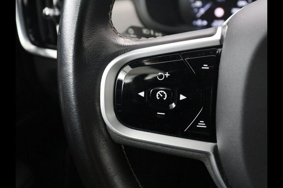 Volvo V90 2.0 B4 R-Design | Panoramadak | Leder | Stuur/stoelverwarming | Trekhaak | harman/kardon | Head-up | Adaptive cruise | 360 camera | Full LED |