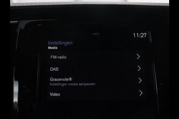 Volvo V90 2.0 B4 R-Design | Panoramadak | Leder | Stuur/stoelverwarming | Trekhaak | harman/kardon | Head-up | Adaptive cruise | 360 camera | Full LED |