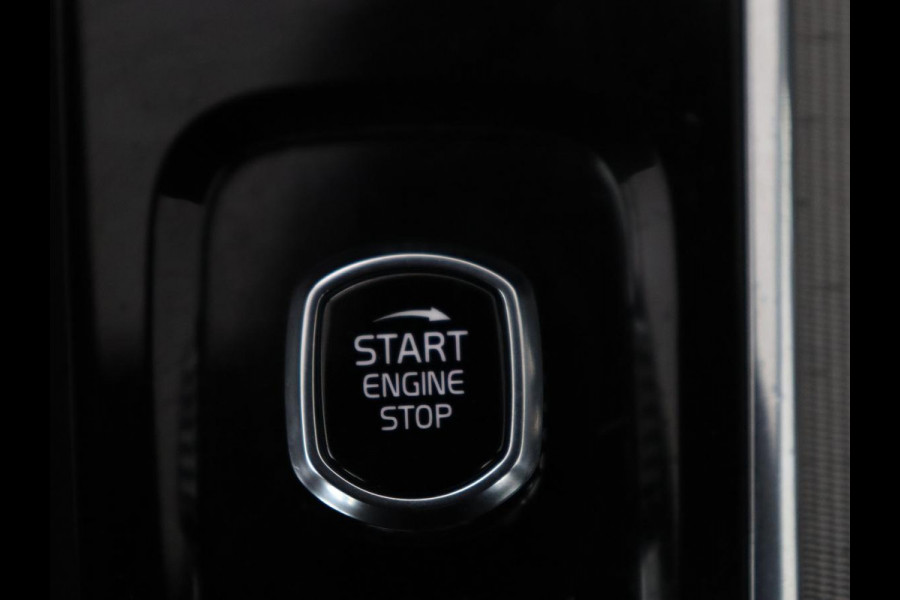 Volvo V90 2.0 B4 R-Design | Panoramadak | Leder | Stuur/stoelverwarming | Trekhaak | harman/kardon | Head-up | Adaptive cruise | 360 camera | Full LED |