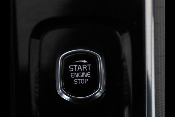 Volvo V90 2.0 B4 R-Design | Panoramadak | Leder | Stuur/stoelverwarming | Trekhaak | harman/kardon | Head-up | Adaptive cruise | 360 camera | Full LED |