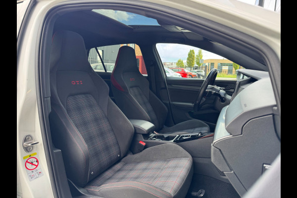 Volkswagen Golf 2.0 TSI GTI
