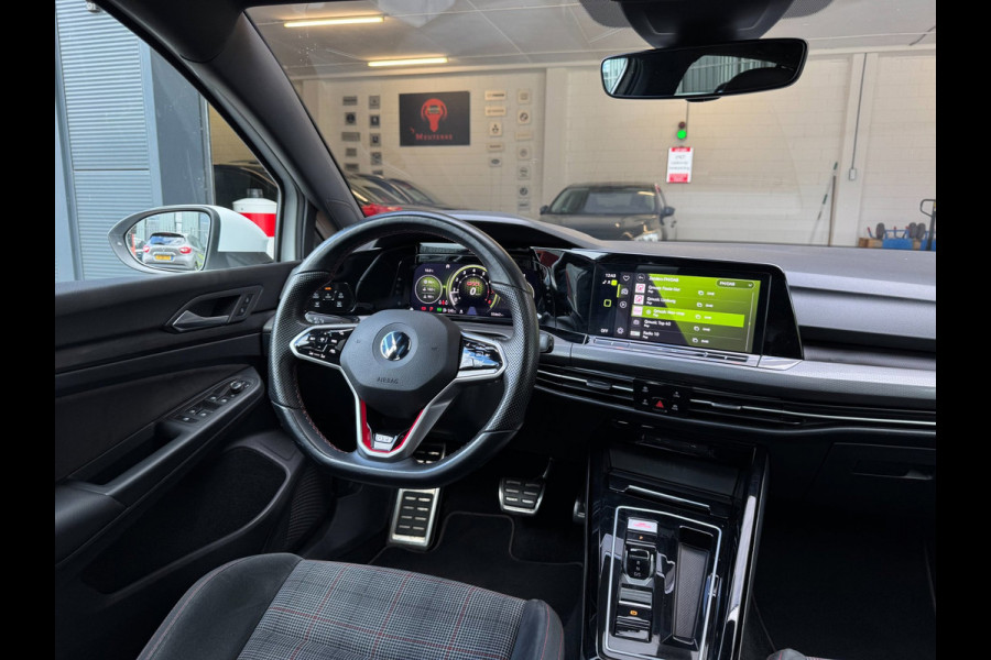 Volkswagen Golf 2.0 TSI GTI