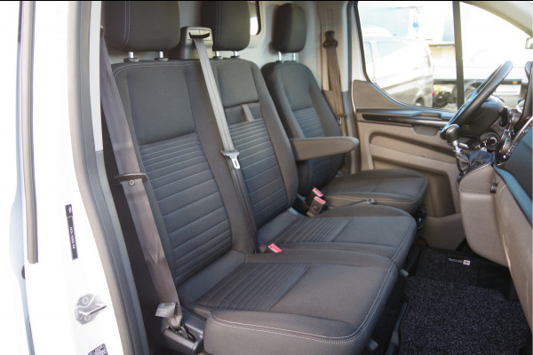 Ford Transit Custom 300 2.0 TDCI L2 3-ZITS, 170PK, 2800KG TREKHAAK, STOELVERWARMING, CAMERA, NAVI, CRUISE, AIRCO, PARKEERSENSOREN, 17''