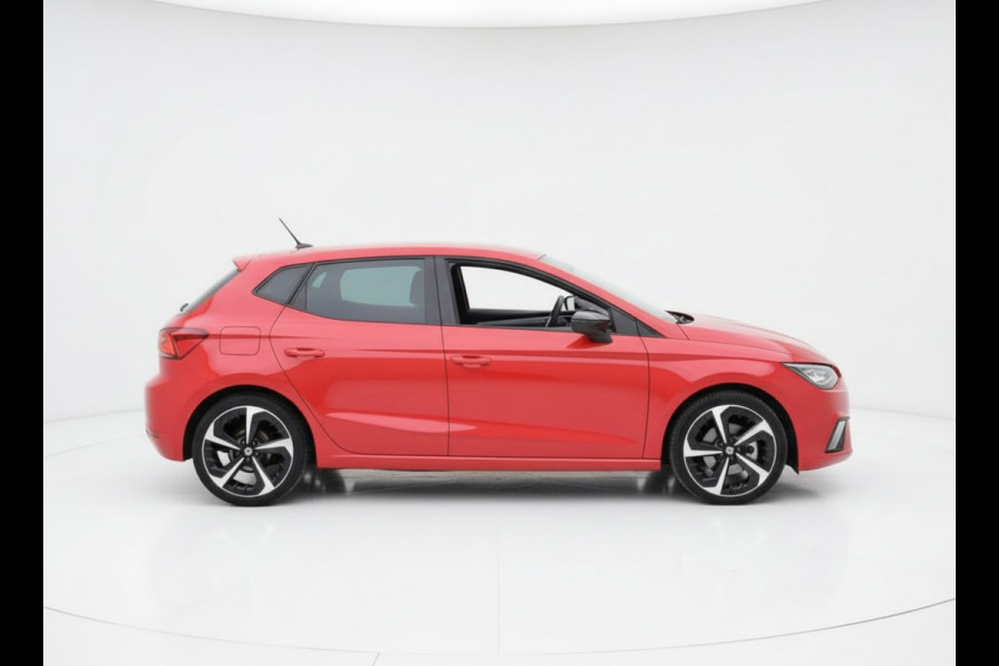 Seat Ibiza TSI 116PK DSG FR-SPORT CAMERA/CARPLAY/STOELVERWARMING