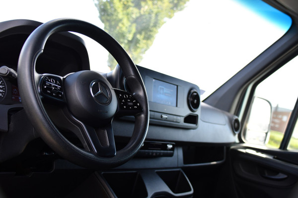 Mercedes-Benz Sprinter 319 V6 3.0 CDI L2H2 PB Edition Camera, Cruise, Carplay, Multimedia, Automaat, Geveerde stoel, 190pk, Trekhaak, Uniek!