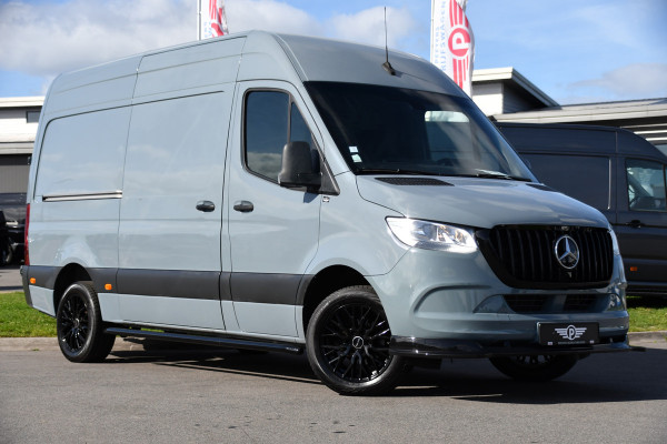 Mercedes-Benz Sprinter 319 V6 3.0 CDI L2H2 PB Edition Camera, Cruise, Carplay, Multimedia, Automaat, Geveerde stoel, 190pk, Trekhaak, Uniek!